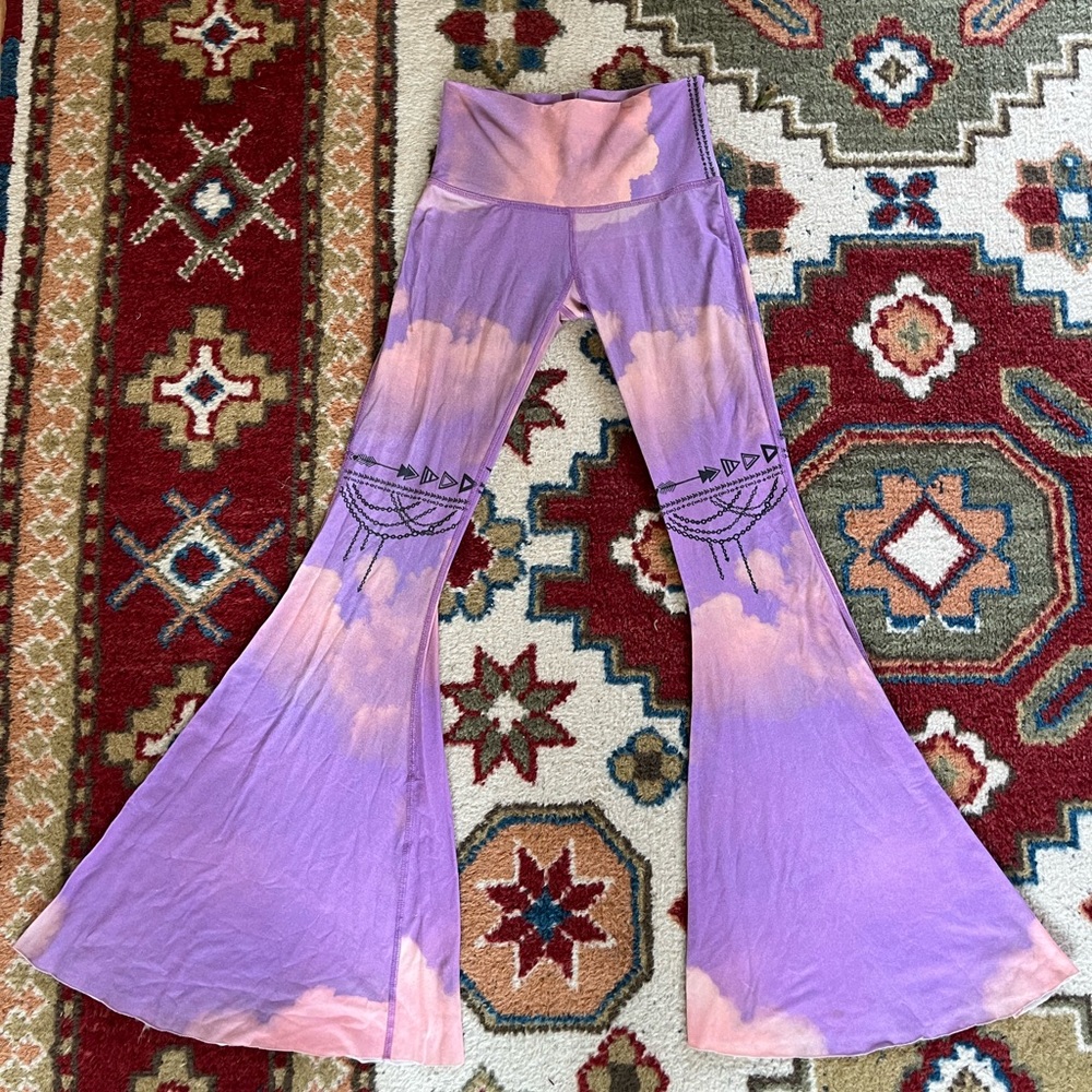 teeki flares